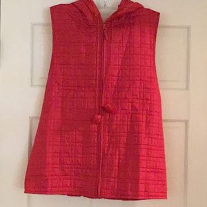 Cute thin vest with fur trimmed hood